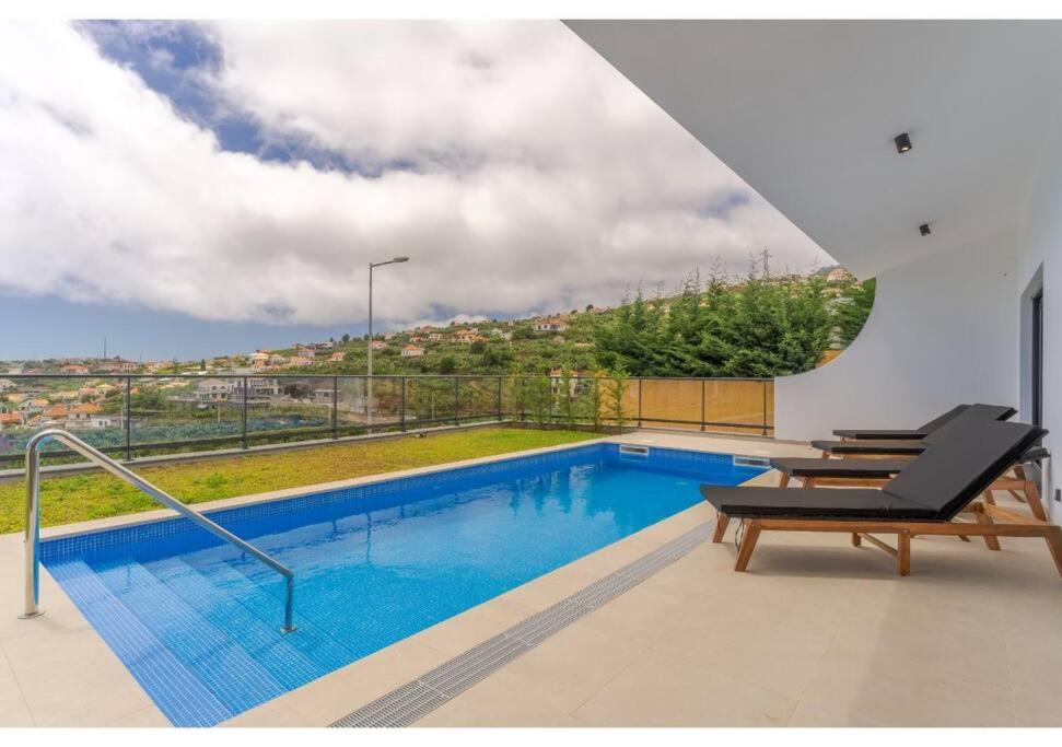 The Pool House In Ponta De Sol Casa de Férias *